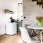 Loft House Rozewie Sauna & Goraca Balia 아파트 *