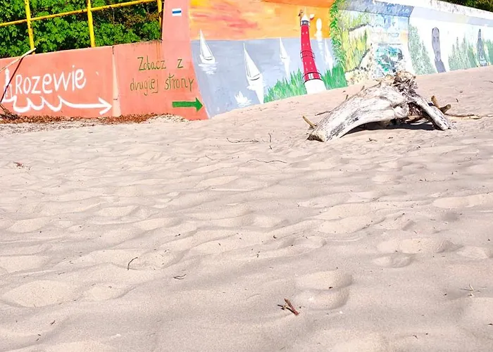 Loft House Rozewie Sauna & Goraca Balia 公寓 *